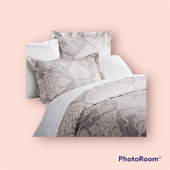 Pottery Barn Bedding Pottery Barn Alana Medallion Scroll Grey White